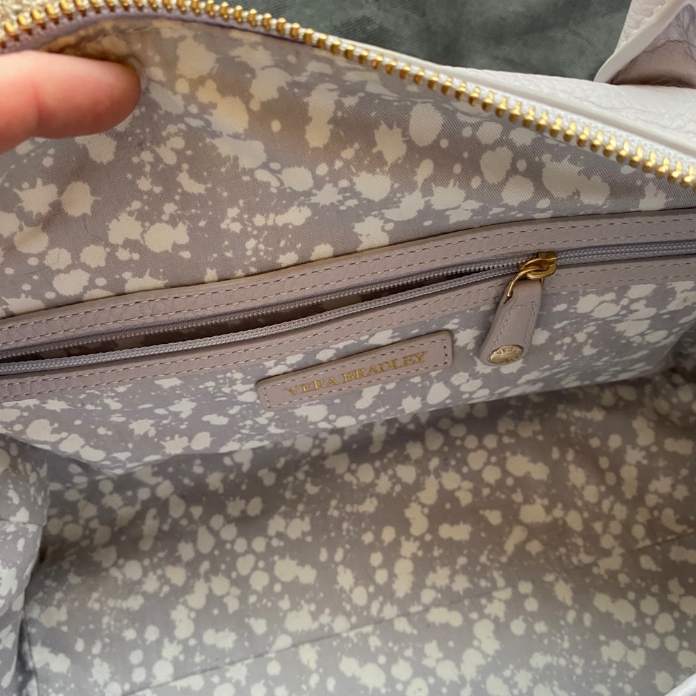VERA BRADLEY!! - Picture 5 of 7